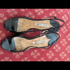 Manolo Blahnik 39 1/2 patent sling back 4” pumps